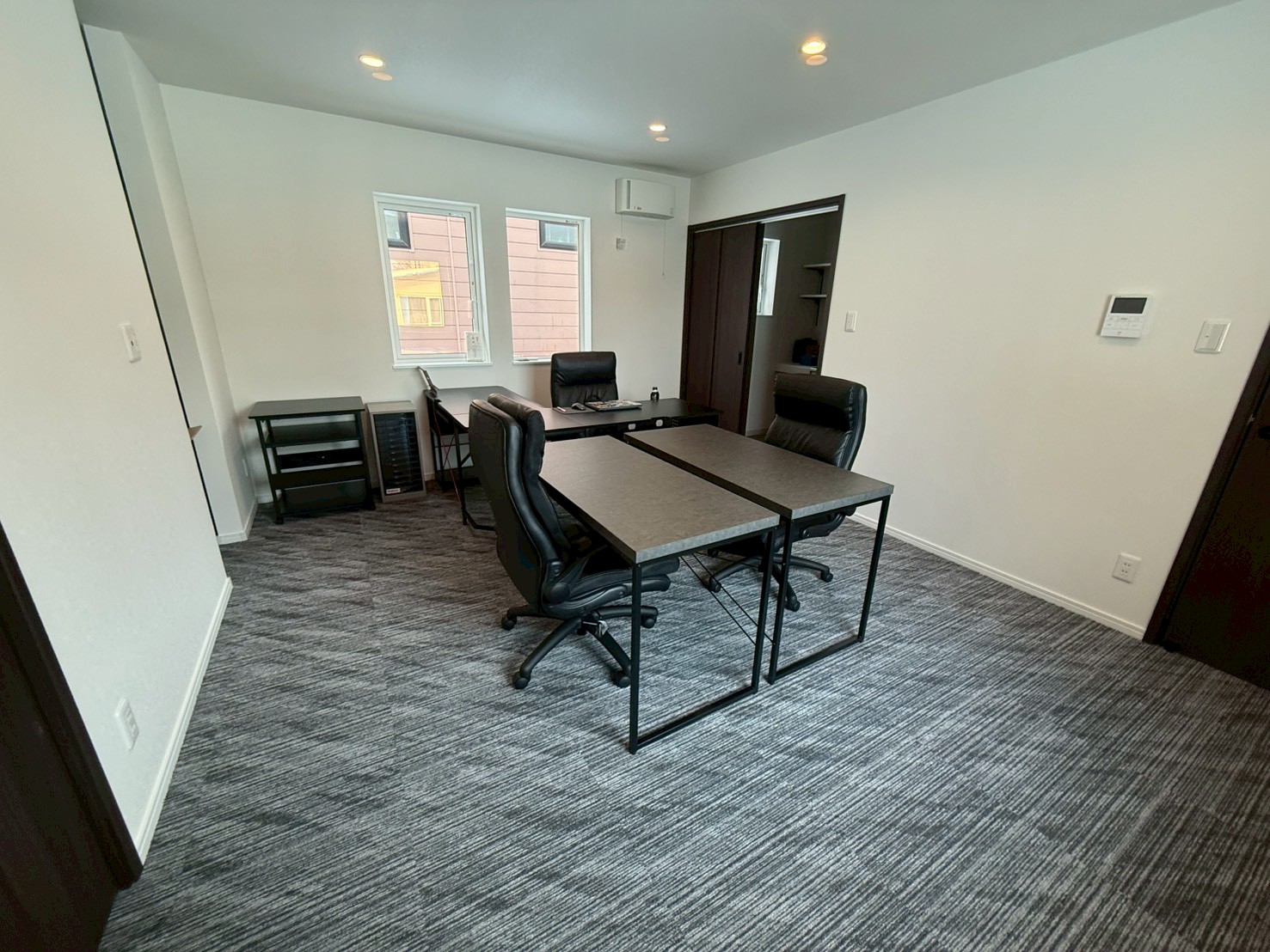 合同会社ゆなな オフィス